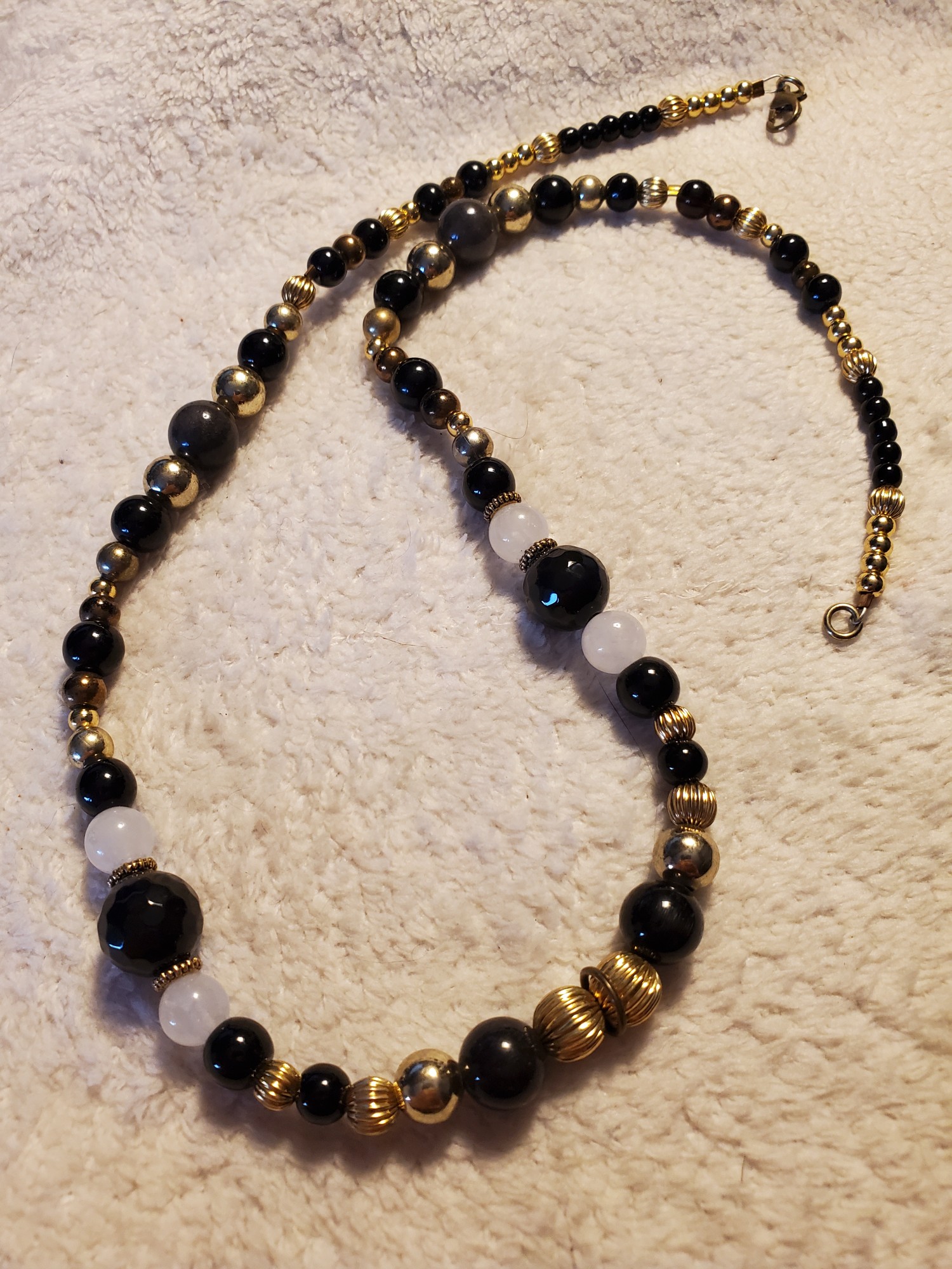 Black & White Necklace