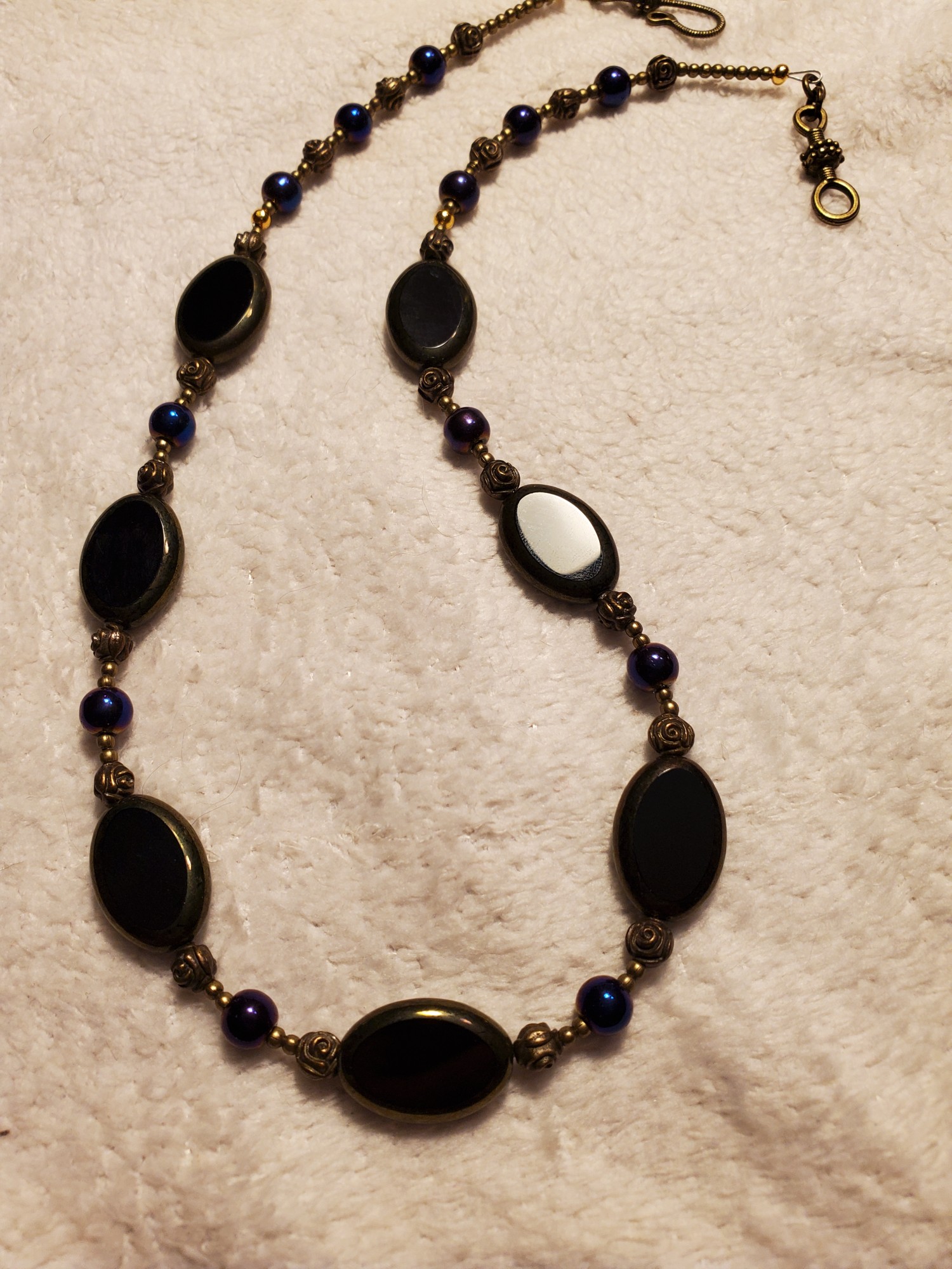 Black Roses Necklace