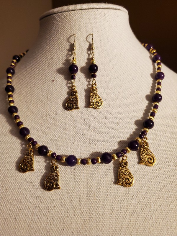 Mother of Cats Necklace Purple Agate