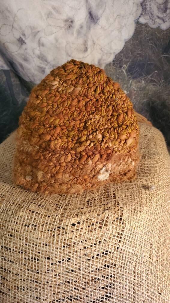 Handspun Wool Nalbinding Hat, Viking Knit Oslo Stitch
