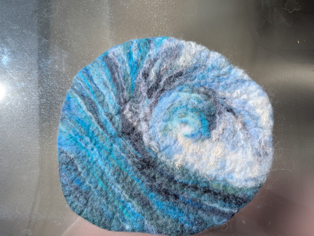 Breaking Wave Round Felted Wool Hot Pad Trivet
