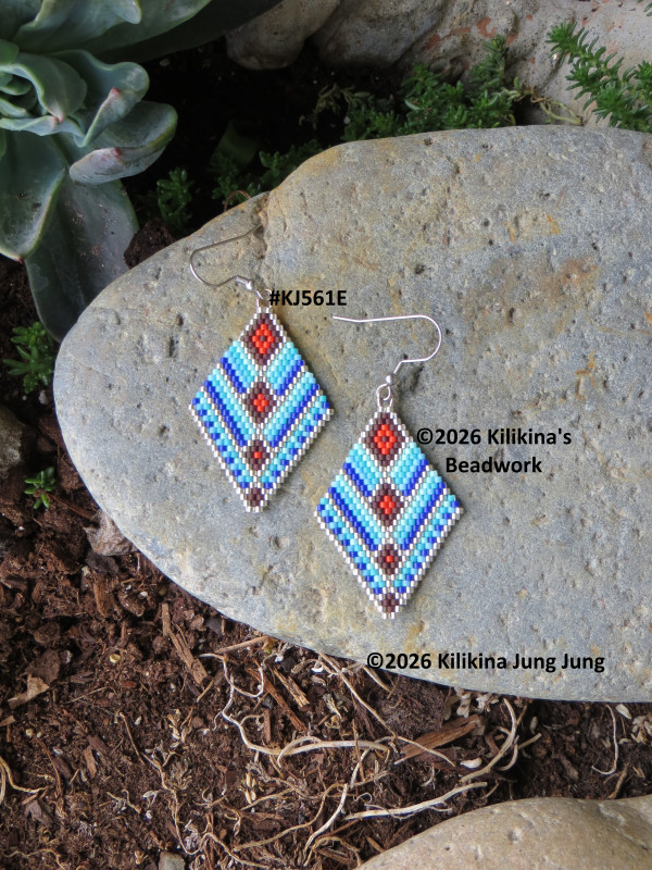 Native American Style Beaded Earrings - Beaded Diamond Shape Earrings - Beaded Abstract Earrings - Beaded Shawl Earrings - Made by Kilikina
