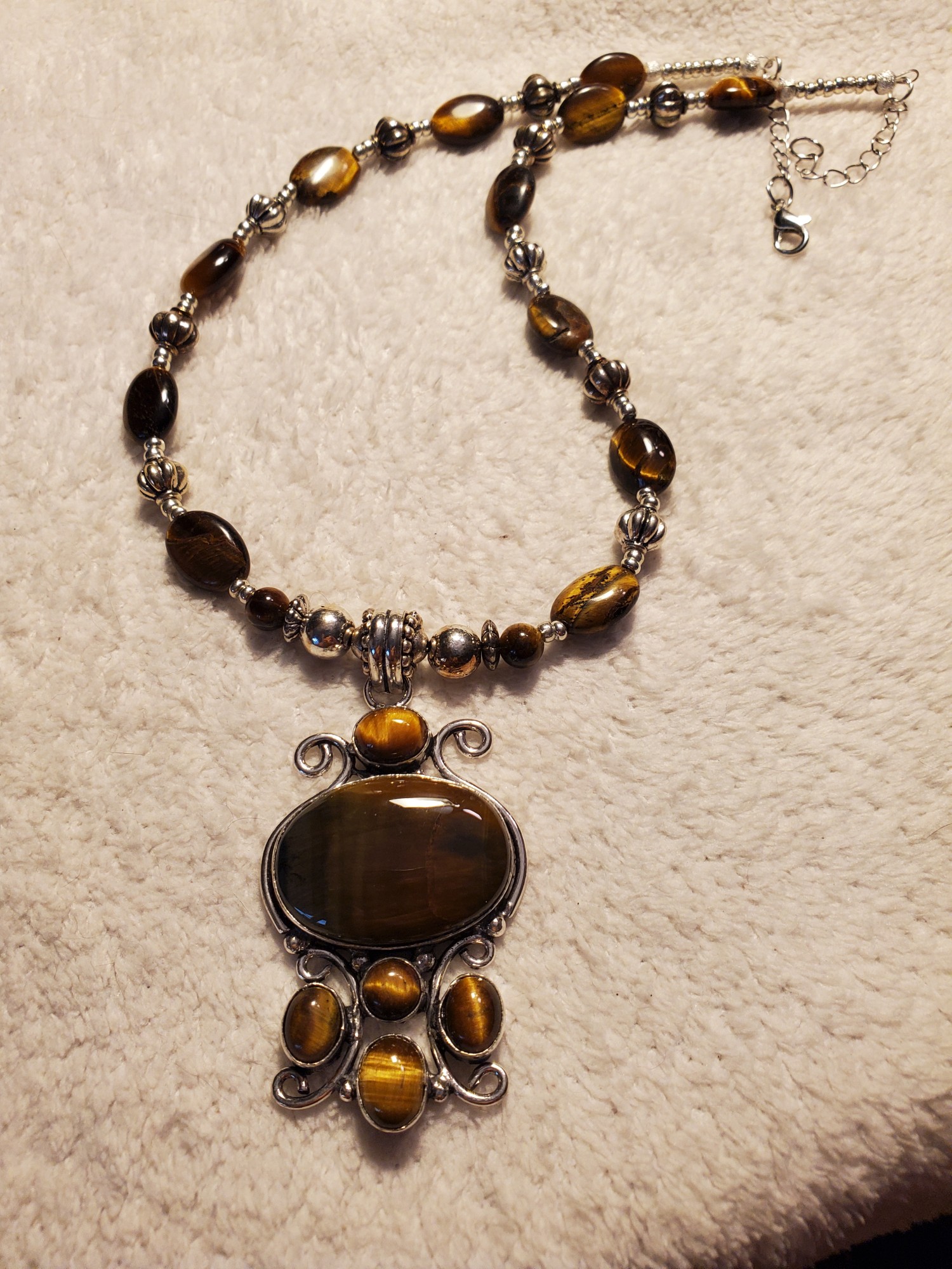 Tiger Eye in Silver Necklace