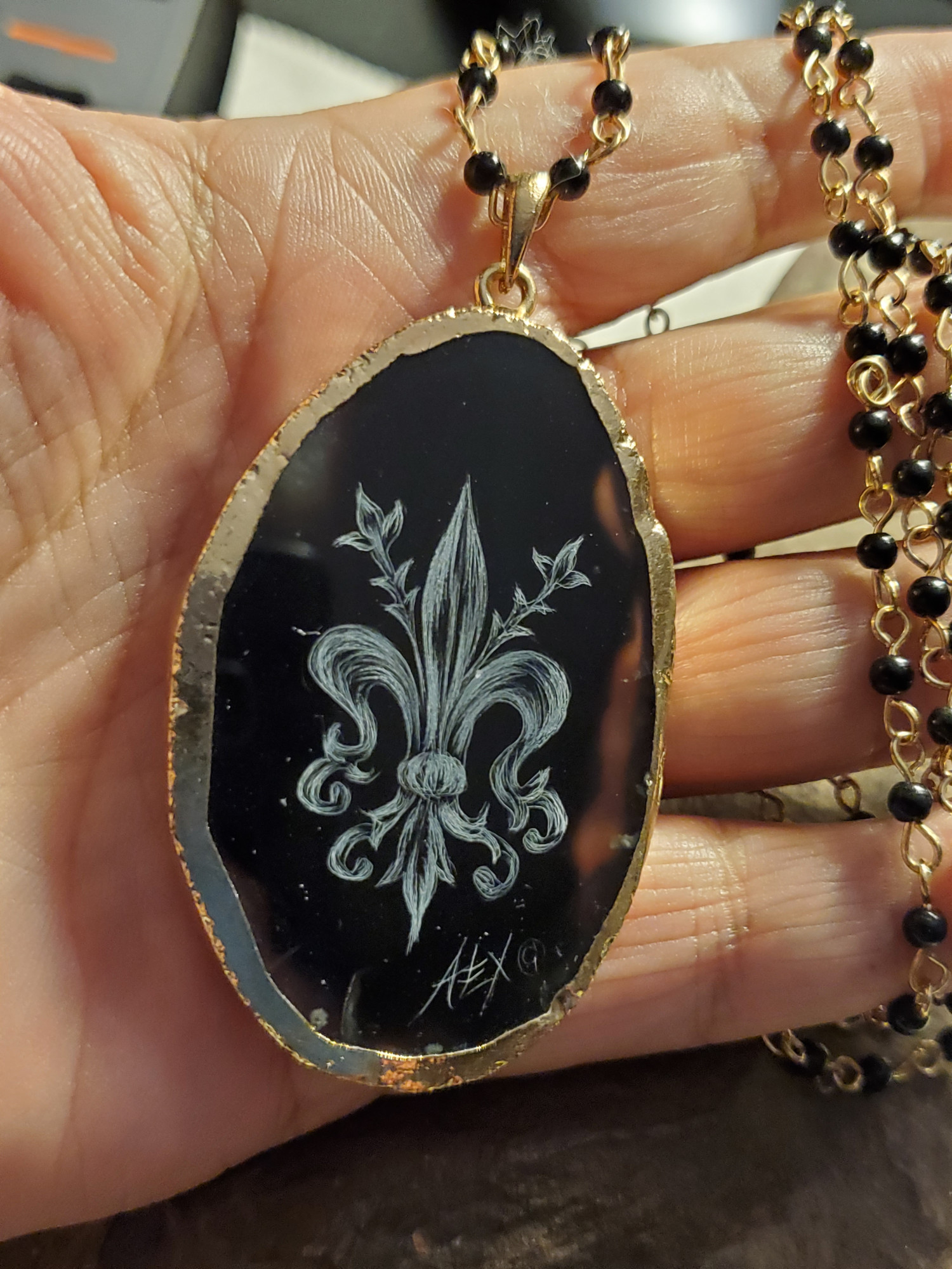 Fleur de Lis Agate Pendant