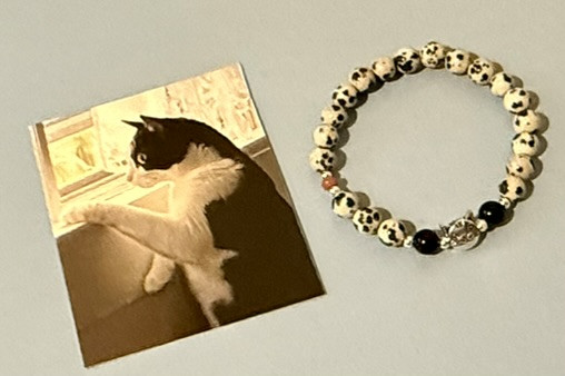 The "Sky": Black and White (Cow Cat) 6mm gemstone bracelet