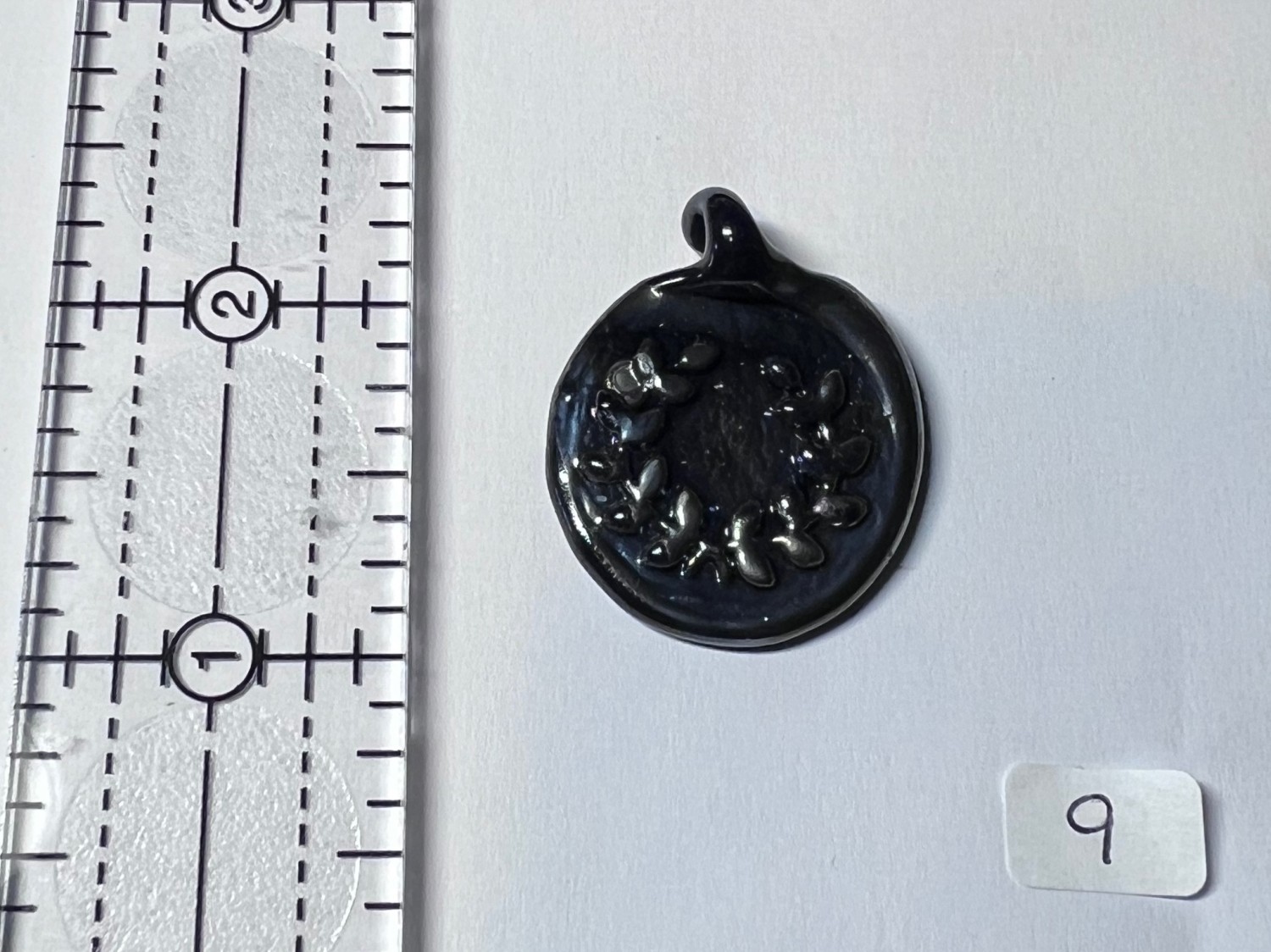 Glass Laurel Pendant