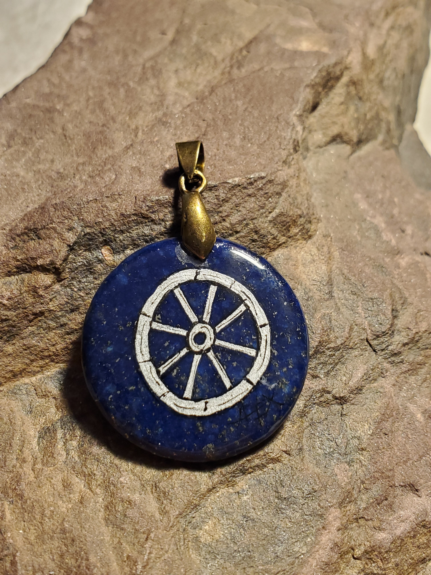 Silver Wheel Lapis Lazuli Pendant