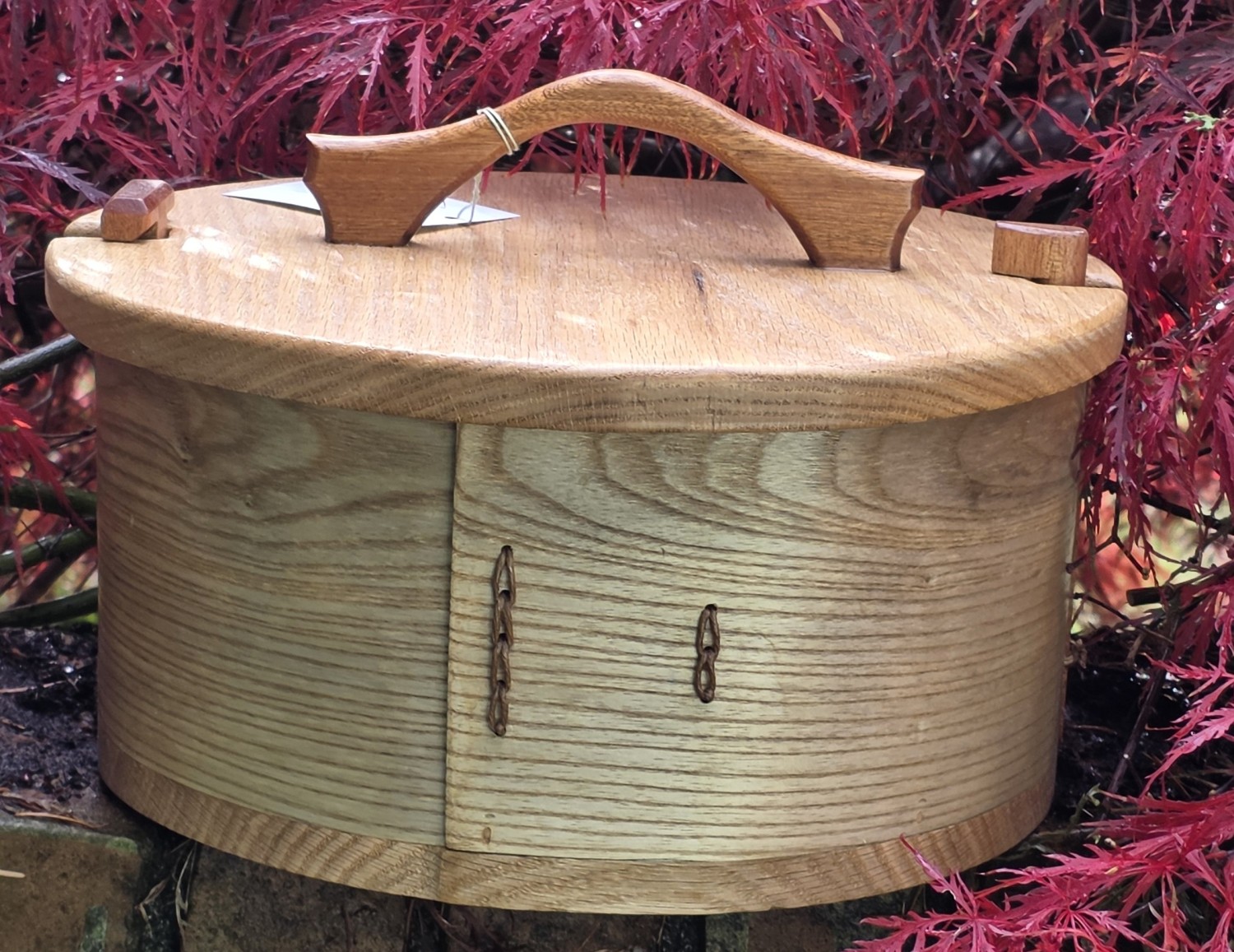 Large round, Swivel lock, Scandinavian Tiner