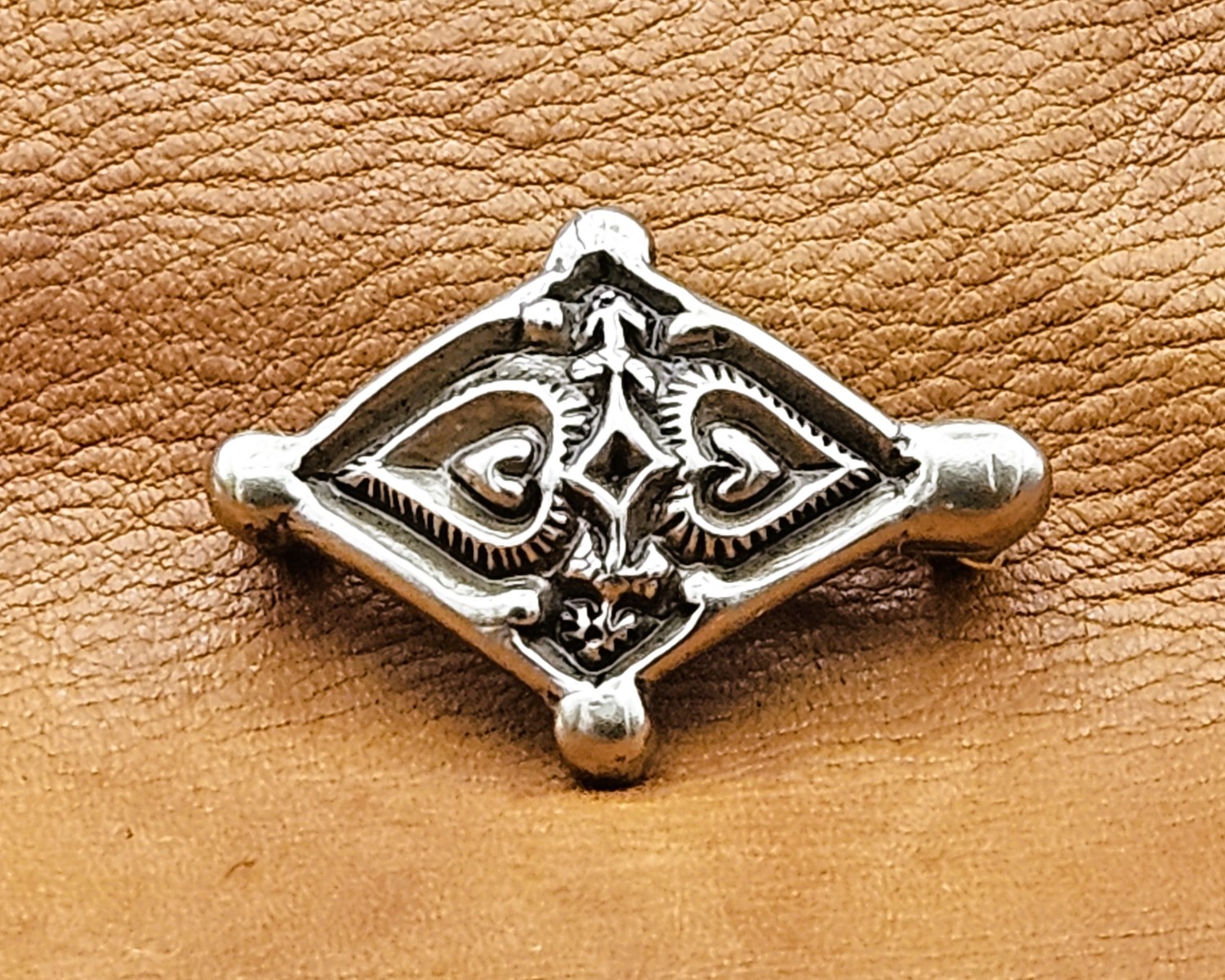 Rhomboid brooch