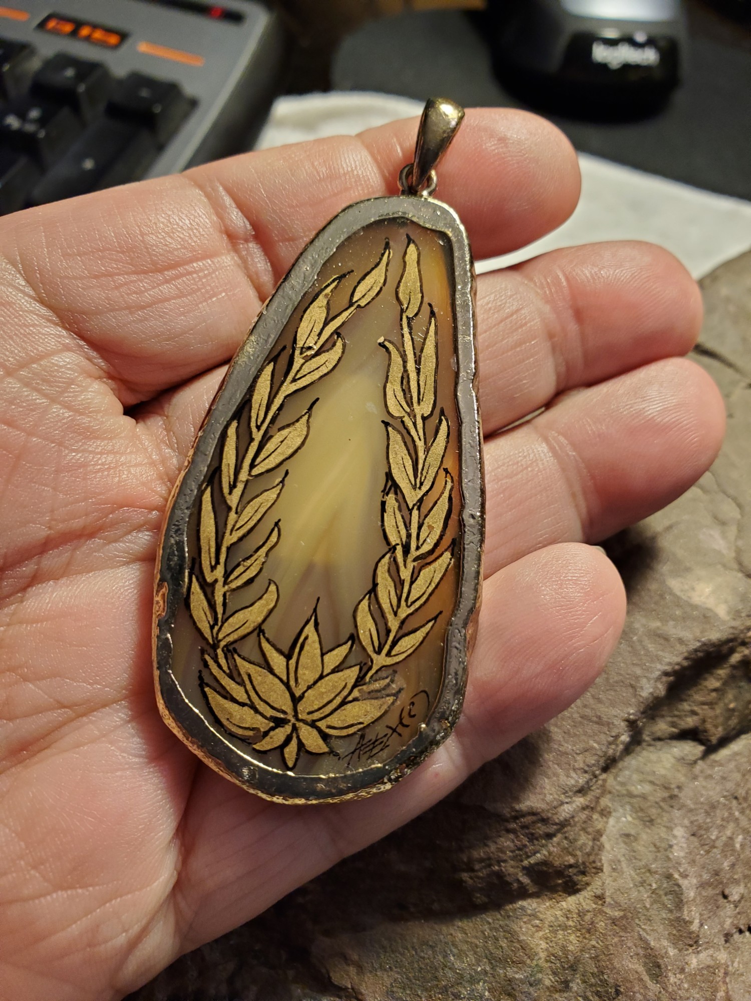 Laurel Agate Pendant