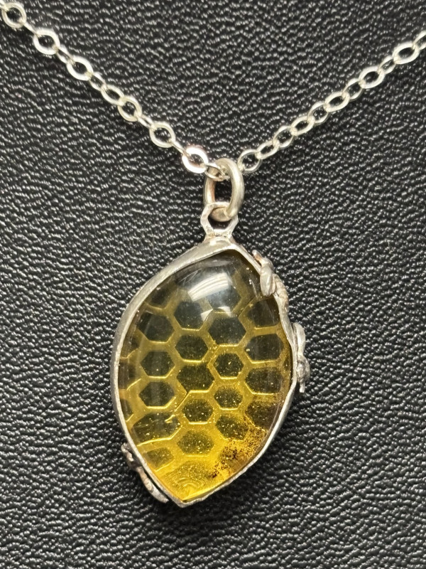 Amber bees honeycomb sterling silver pendant necklace honey