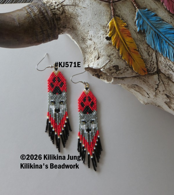 Handmade Beaded Wolf Earrings – Native American Style Jewelry - Made by Kilikina