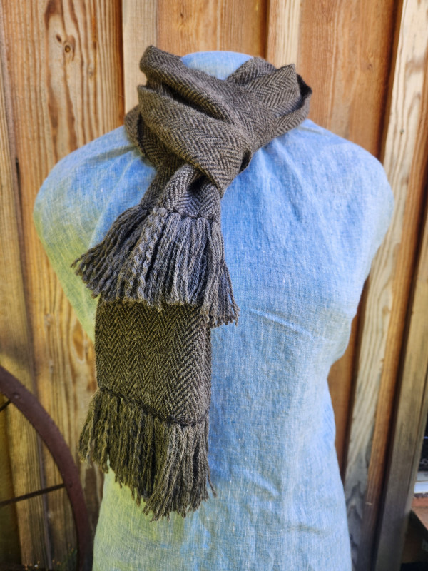 Two-tone Dark Grey Scarf ***100%  Alpaca***