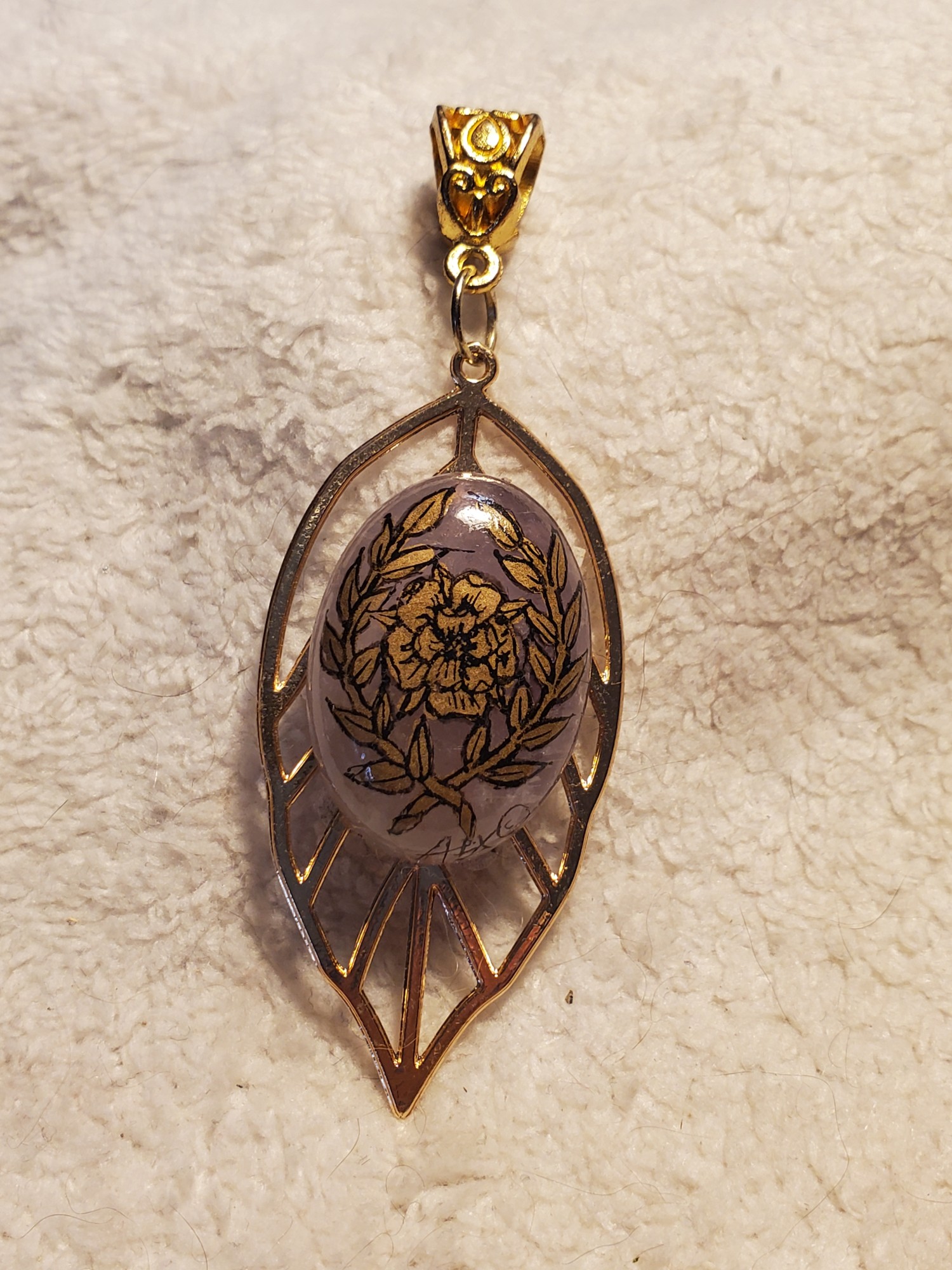 Rose Laurel Pendant