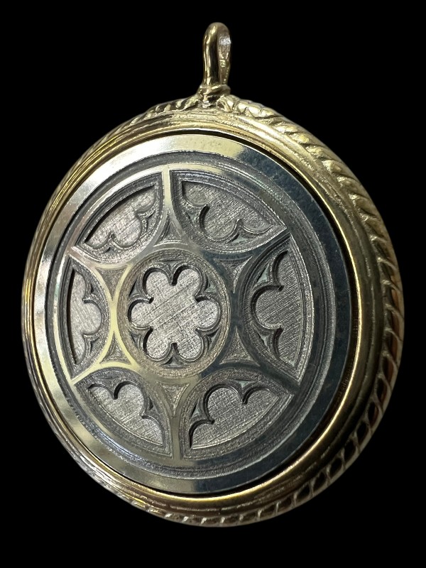 Gothic Motif - Round - Pendant (brass & Nickel)