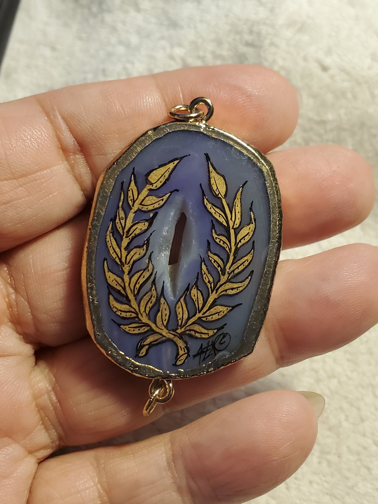 Laurel Purple Agate in 14k gold Pendant