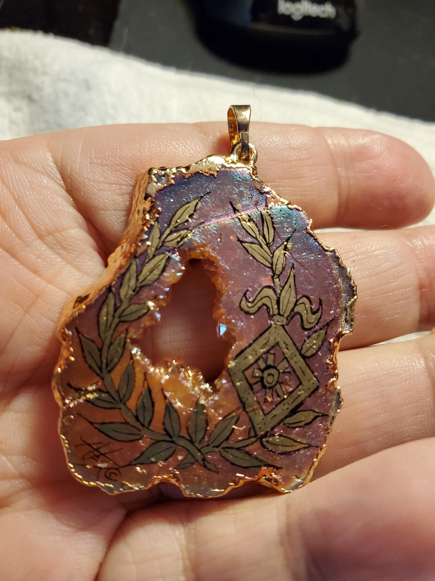 Order of the Mark Laurel in North African Agate and 14k gold Pendant,