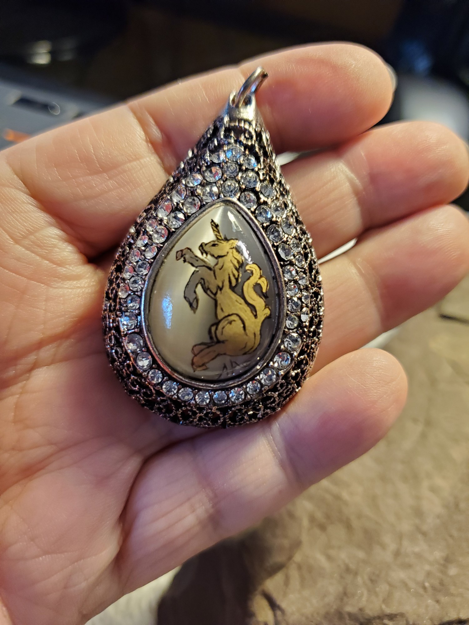 Unicorn Glamour Pendant