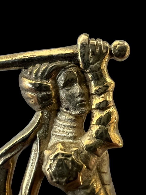 Elegant Lady Fighter - 15th century - Medieval-Style Pin