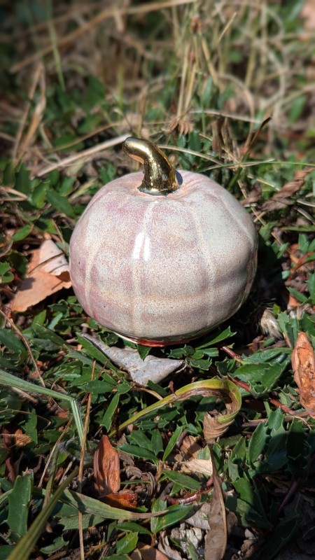Ceramic mini-pumpkin